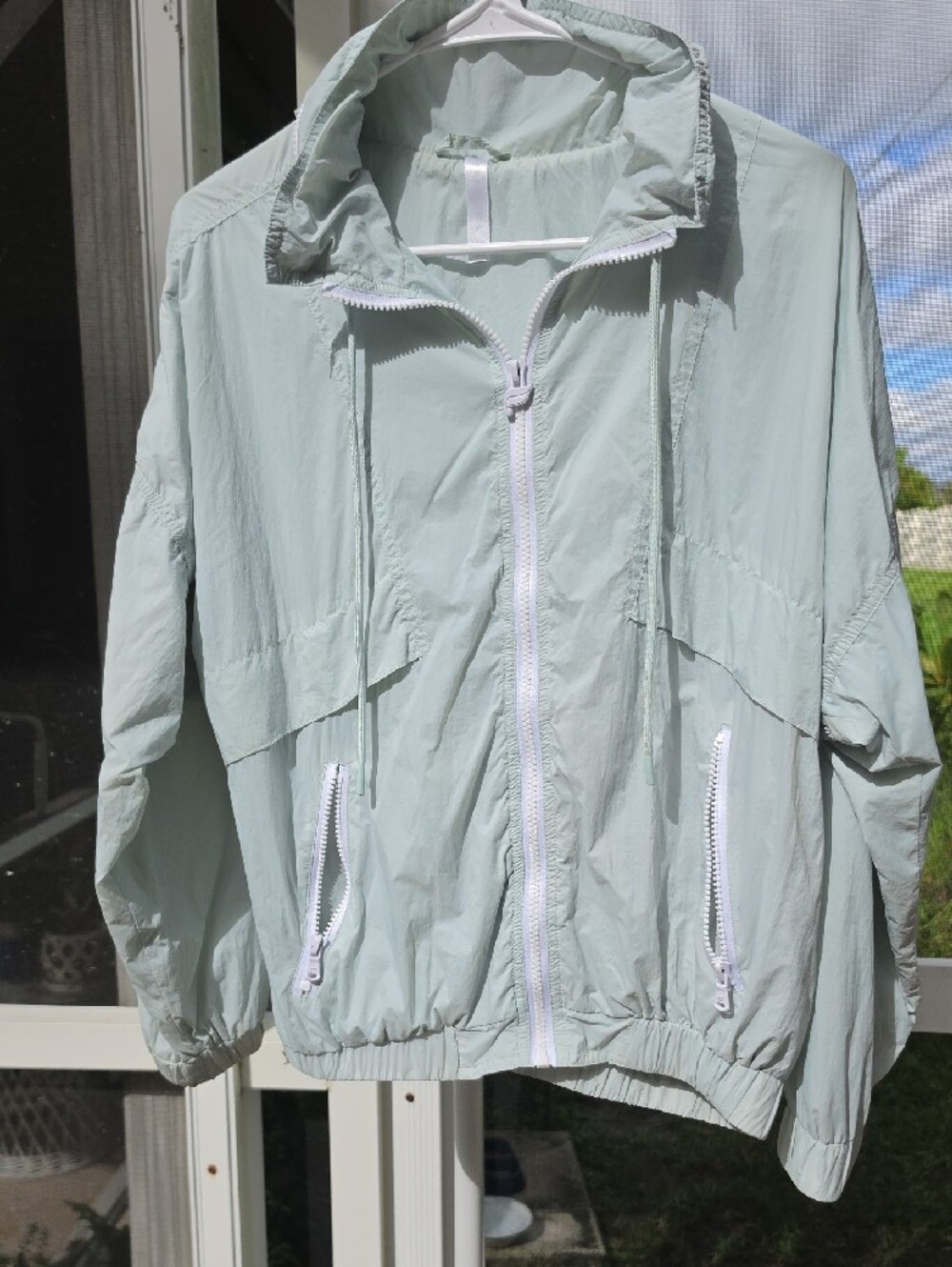 FABLETICS Halle Cropped Hooded Jacket